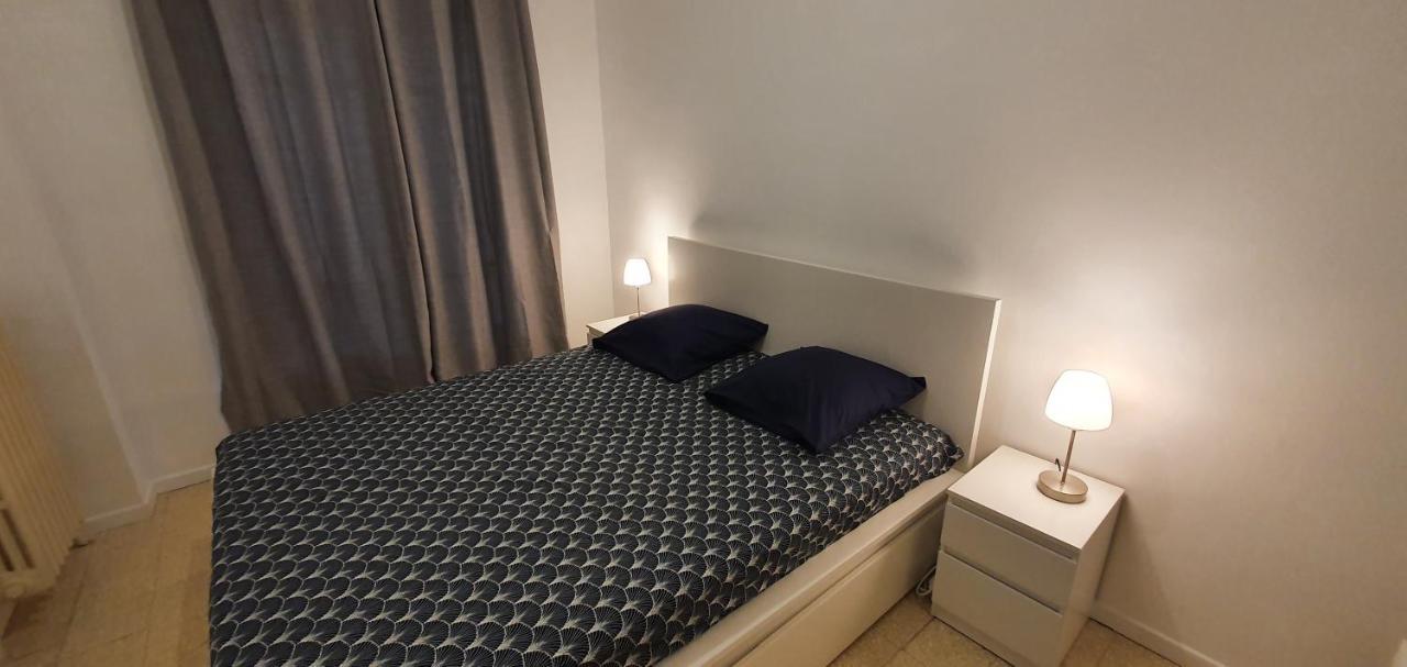 Appartement Entier Au Dessus De Villa, Climatisation Reversible Poele A Bois Tres Chaleureux , Wi Fi Parking Privee Gratuit Situation 500 M, Plage Et Centre Ville Санарі-сюр-Мер Екстер'єр фото